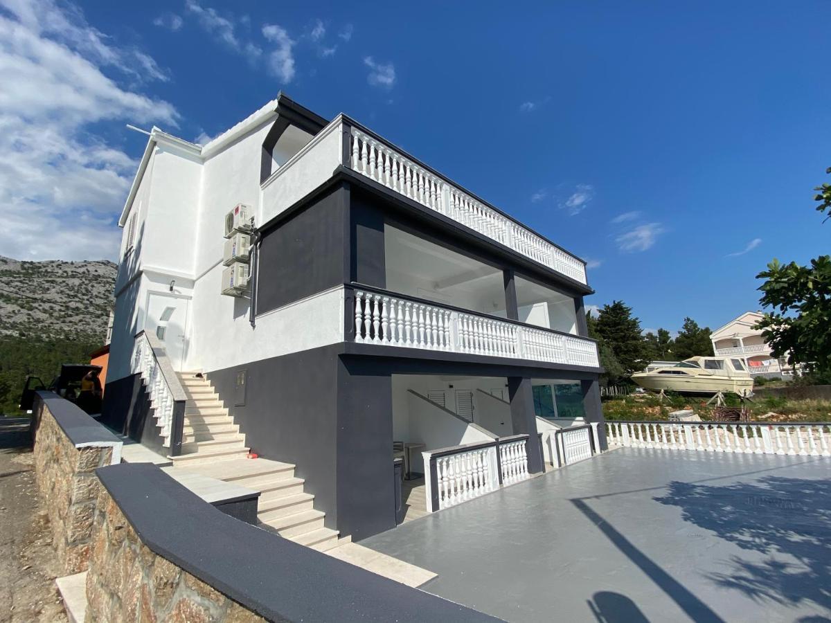Apartmani Anita Starigrad Paklenica Esterno foto