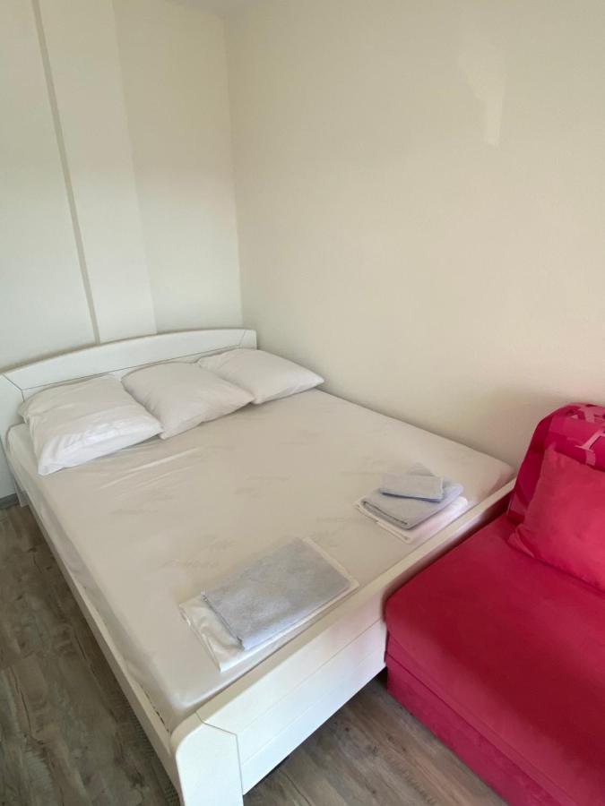 Apartmani Anita Starigrad Paklenica Esterno foto