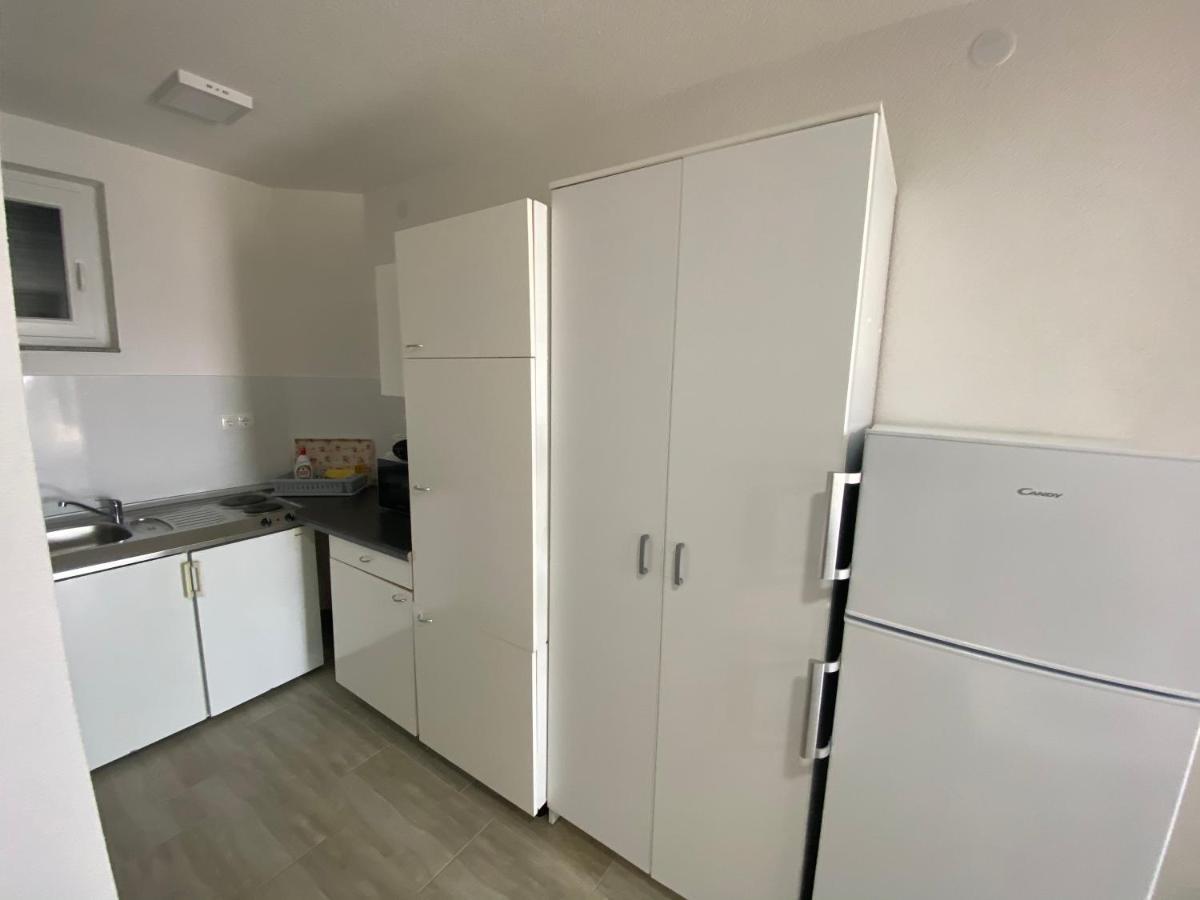 Apartmani Anita Starigrad Paklenica Esterno foto