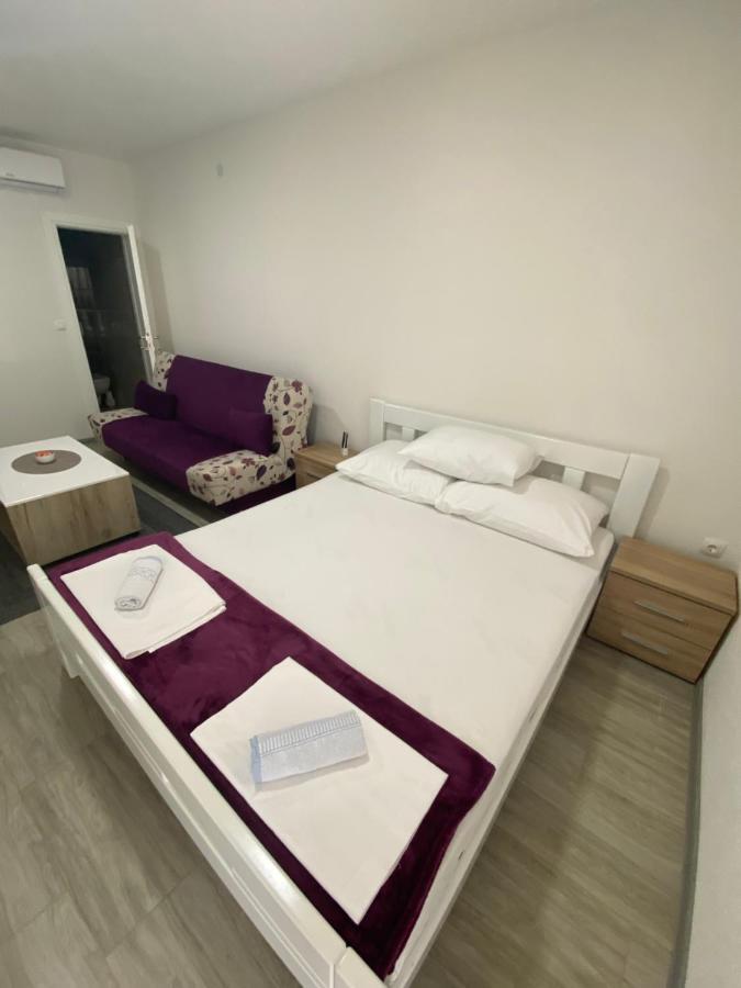 Apartmani Anita Starigrad Paklenica Esterno foto