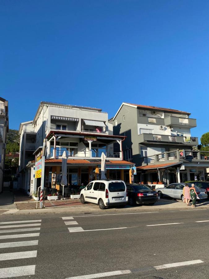 Apartmani Anita Starigrad Paklenica Esterno foto